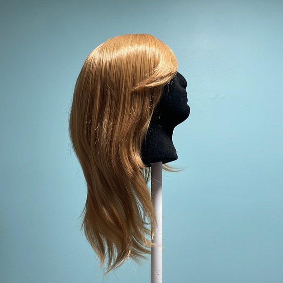 2/$50 Strawberry blonde wig 14” - Picture 1 of 6